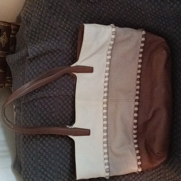 Vince Camuto leather Tote NWT❤️❤️ - Picture 3 of 16
